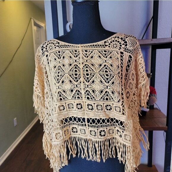 Gracias Netted Top  - Picture 1 of 3